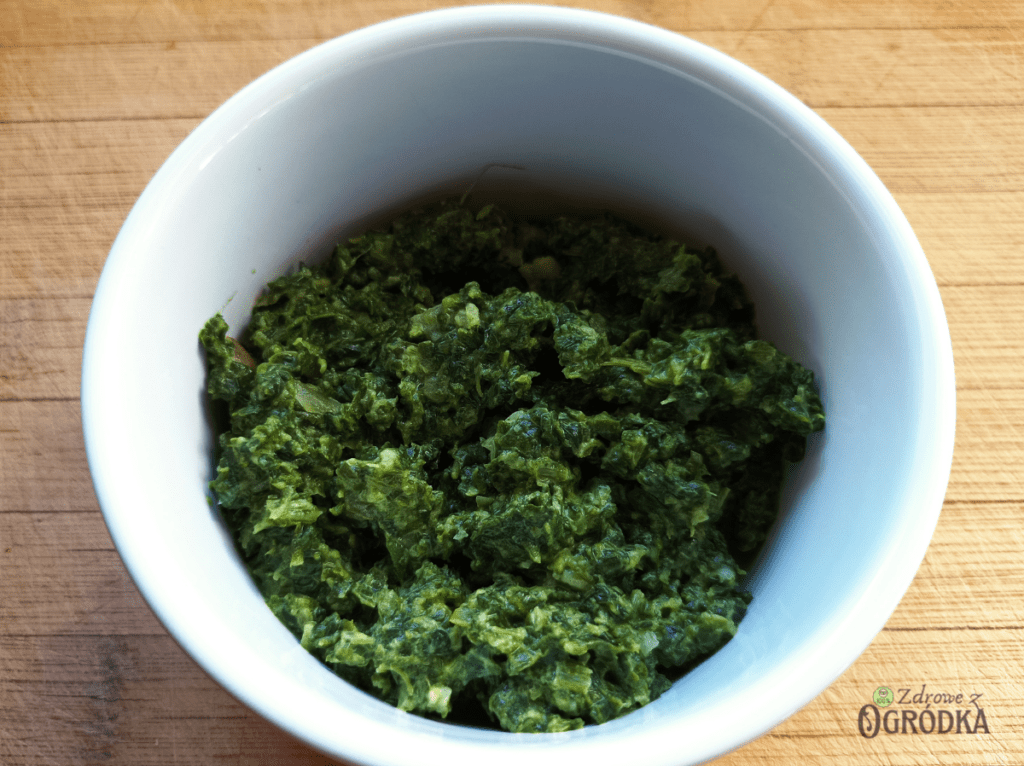 Smażony na maśle szpinak do obiadu