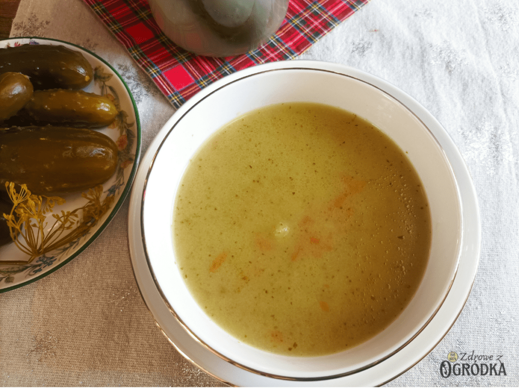 Zupa ogórkowa aksamitny krem