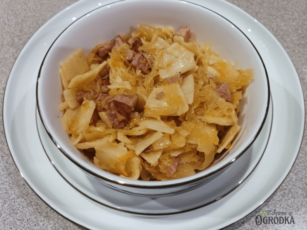 Tradycyjne łazanki z kapustą