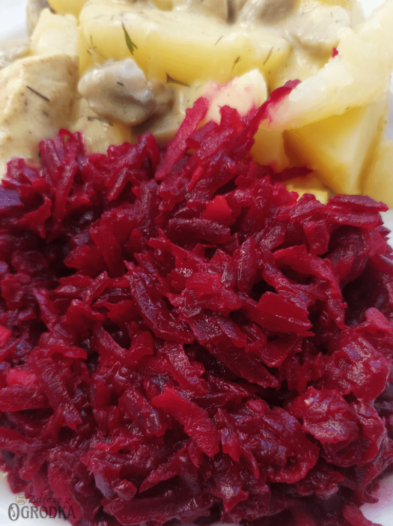 Buraczki zasmażane na ciepło Buraczki zasmażane na ciepło do obiadu