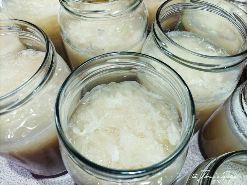 Kapusta kiszona w słoikach, kapusta kiszona Jak kisić kapustę, o czym trzeba pamiętać